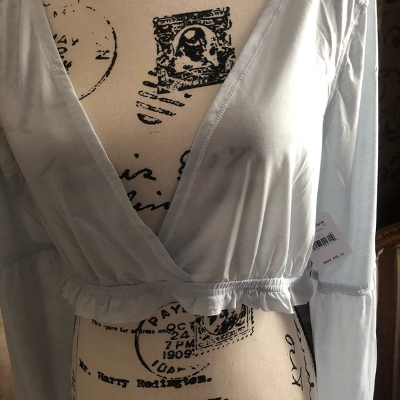 FREE PEOPLE LARGE MOVIN ON UP CROP NWT - Picture 4 of 4